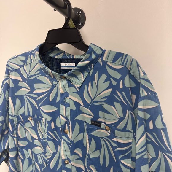 Columbia Men's Blue Leaf Print Shirt - Picture 1 of 3